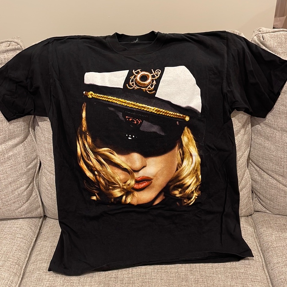 Madonna ReInvention Tour 2004 Concert T-shirt Unisex Large